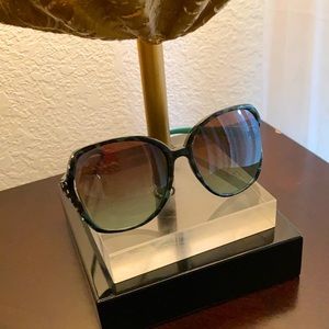 Women’s sunglasses